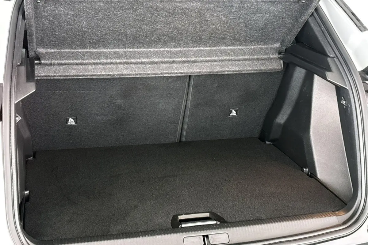 1.2 Hybrid 145 Allure Keyless 360-Camera Dodehoek