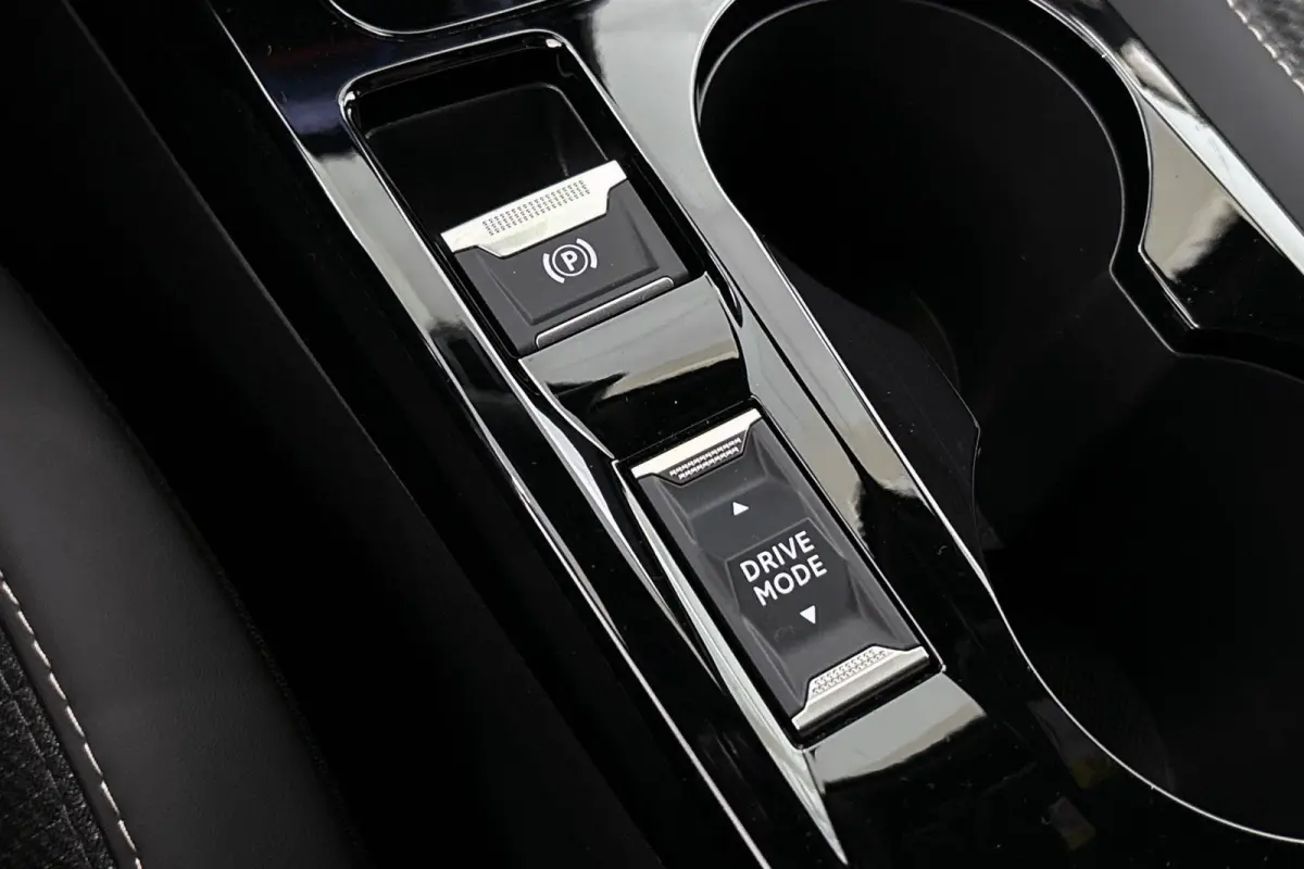 1.2 Hybrid 145 Allure Keyless 360-Camera Dodehoek