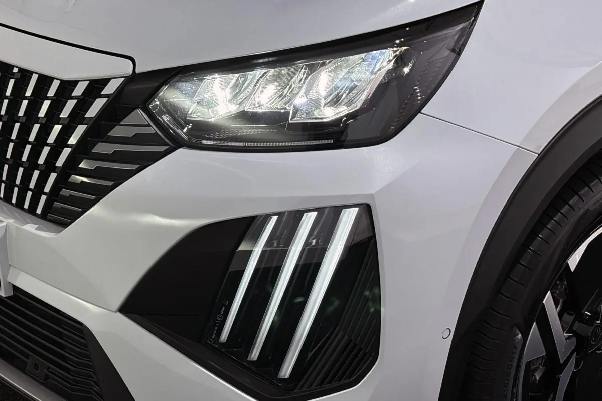 1.2 Hybrid 145 Allure Keyless 360-Camera Dodehoek