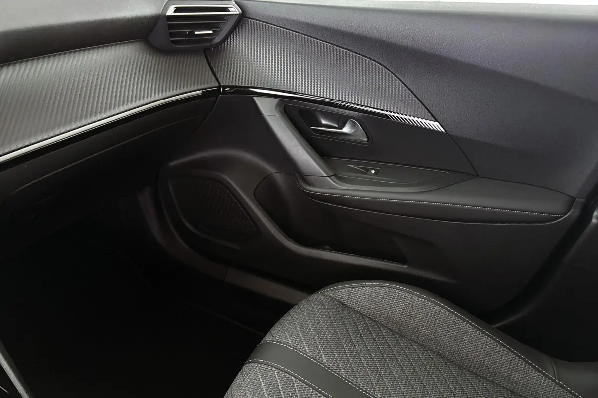 1.2 Hybrid 145 Allure Keyless 360-Camera Dodehoek