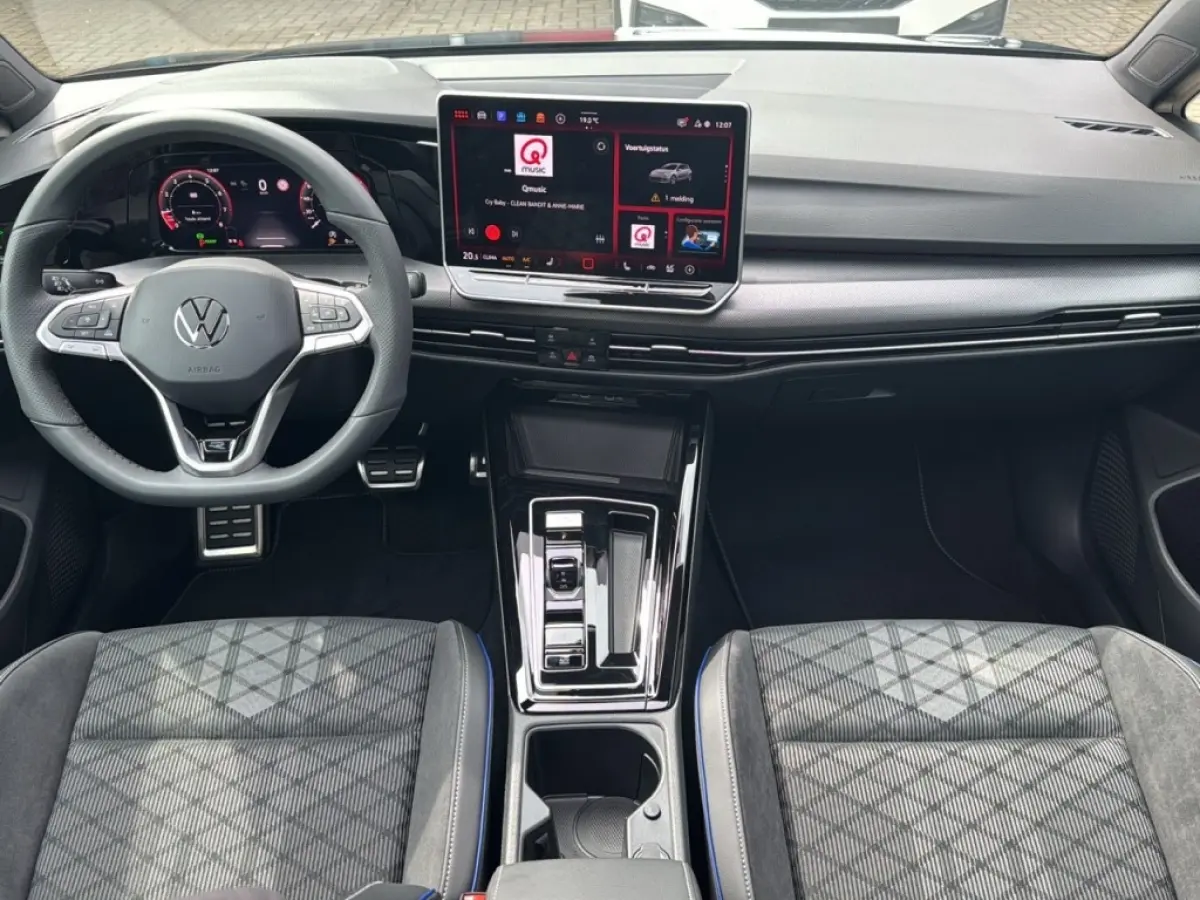 1.5 eTSI R-LINE PANO-DAK/CAMERA/NAVI/CARPLAY/ACC/STOEL-STUURVERW