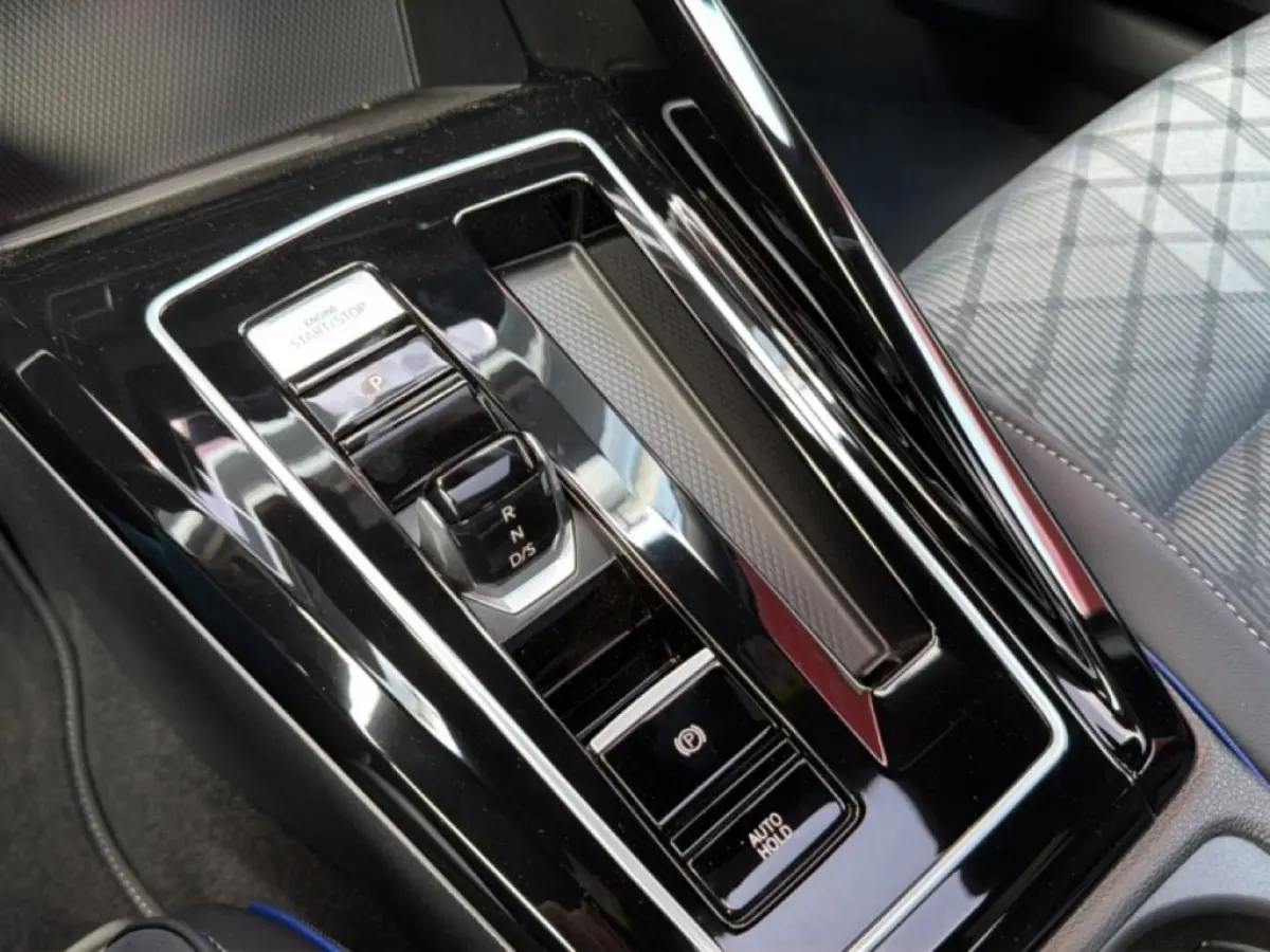 1.5 eTSI R-LINE PANO-DAK/CAMERA/ACC/STOEL+STUURVERW/CARPLAY