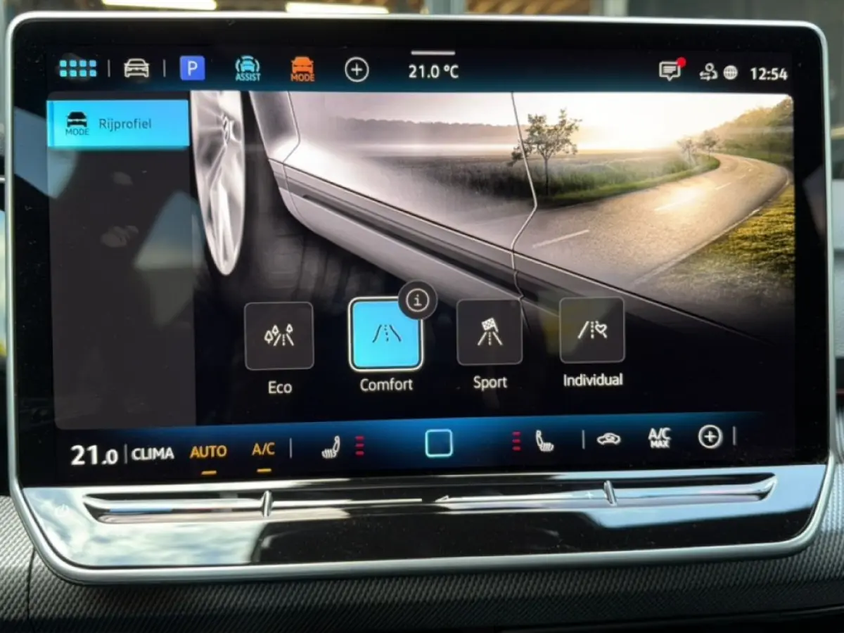 1.5 eTSI R-LINE PANO-DAK/CAMERA/ACC/STOEL+STUURVERW/CARPLAY