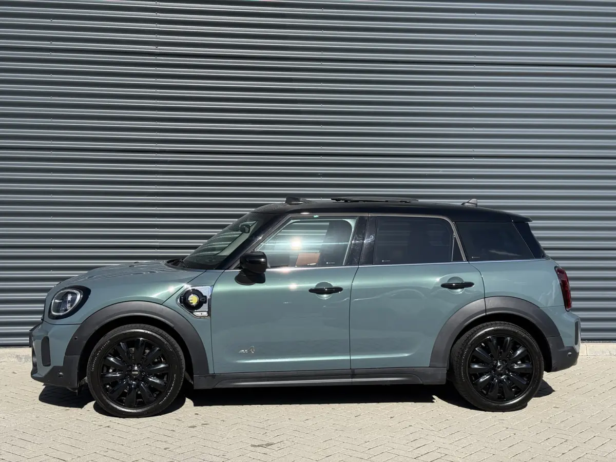 1.5 Cooper ALL4 Leder/Pano/H&K/Camera