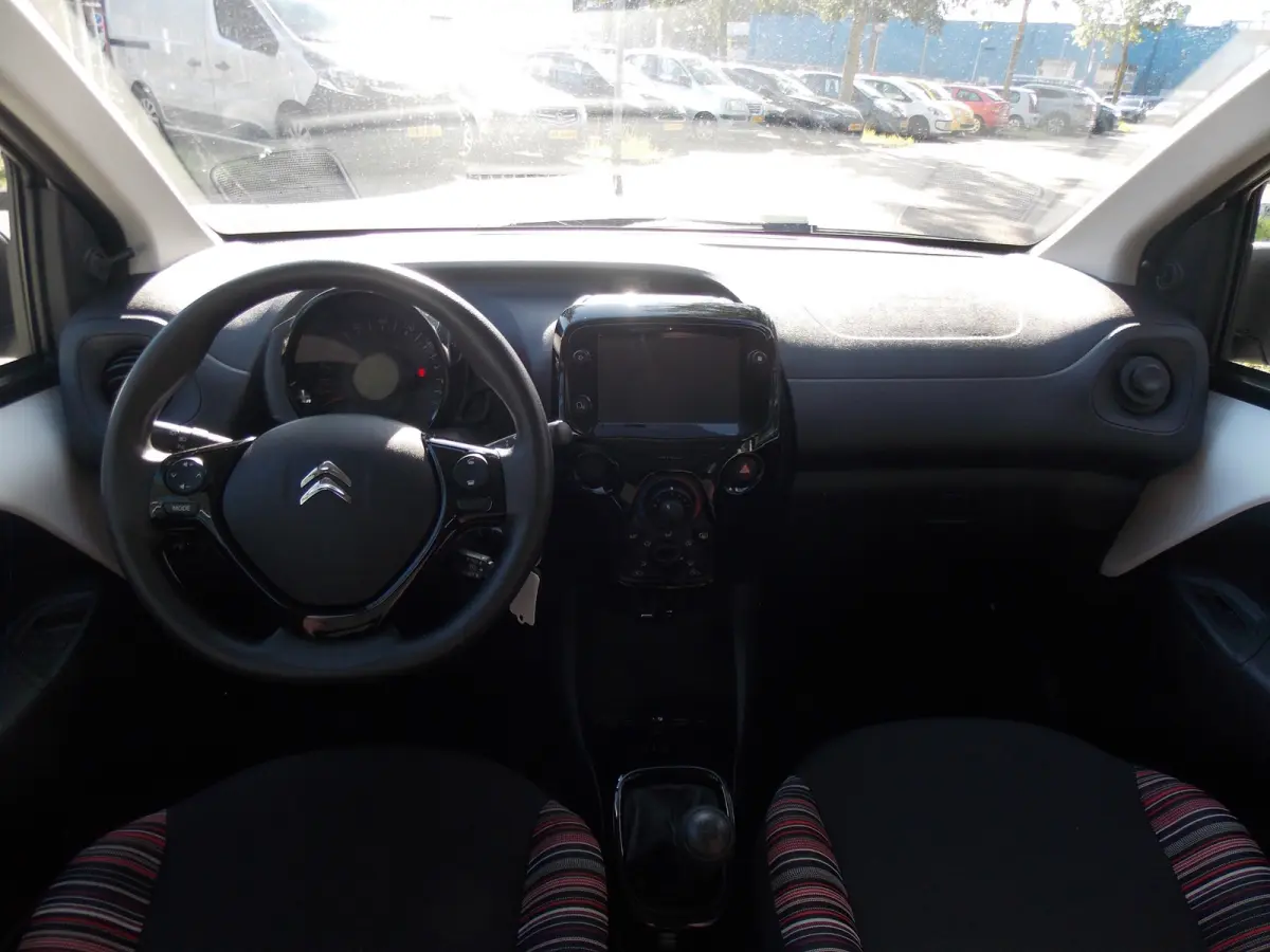 1.0 VTi Elle Carplay Airco Elek Pakket 5Deurs 2021bj GARANTIE