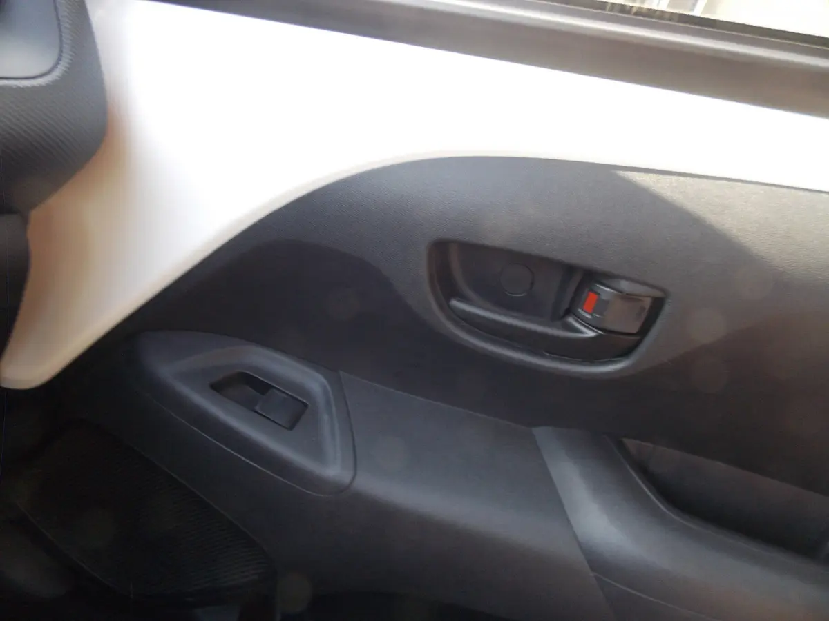 1.0 VTi Elle Carplay Airco Elek Pakket 5Deurs 2021bj GARANTIE