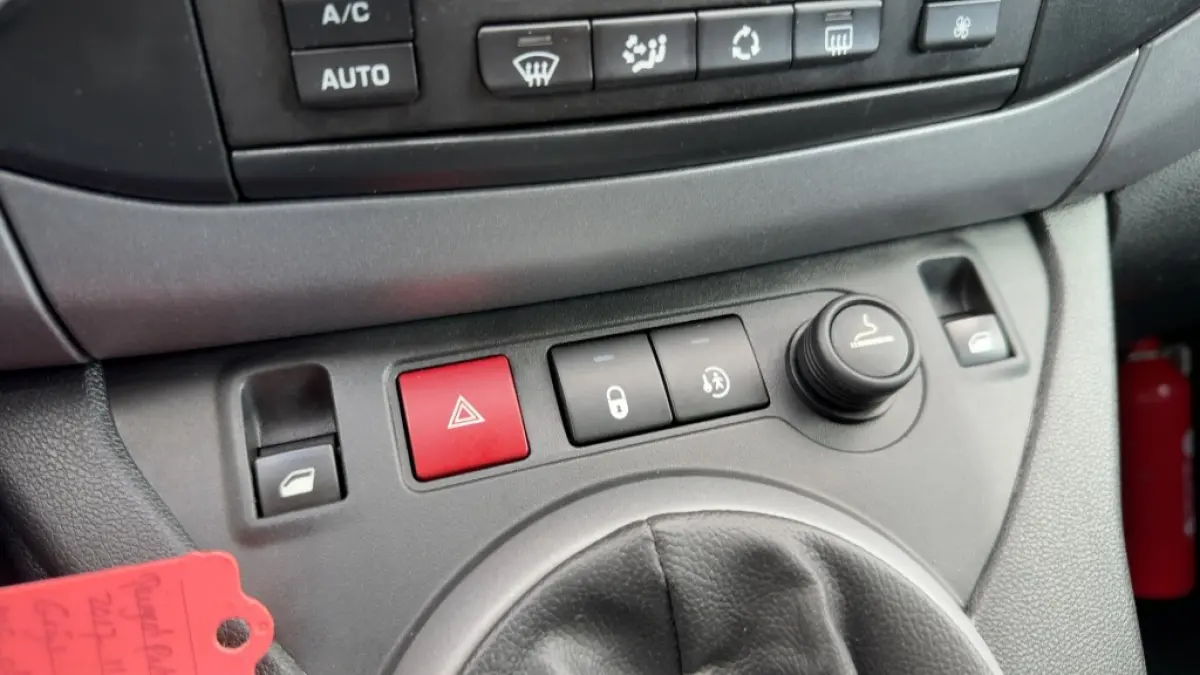 1.2 PureTech 110PK Allure | Trekhaak | Camera | Navigatie | parkeersensoren | Nieuwe Distributieriem | Cruise Control | Climate Control