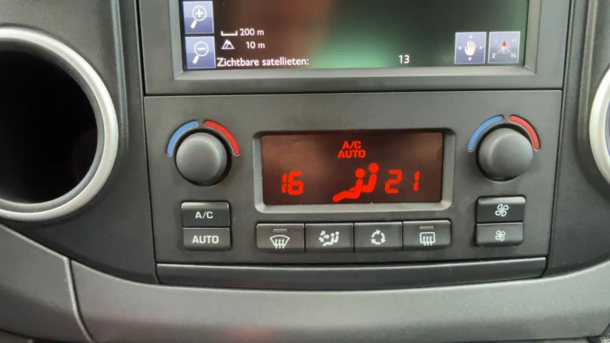 1.2 PureTech 110PK Allure | Trekhaak | Camera | Navigatie | parkeersensoren | Nieuwe Distributieriem | Cruise Control | Climate Control