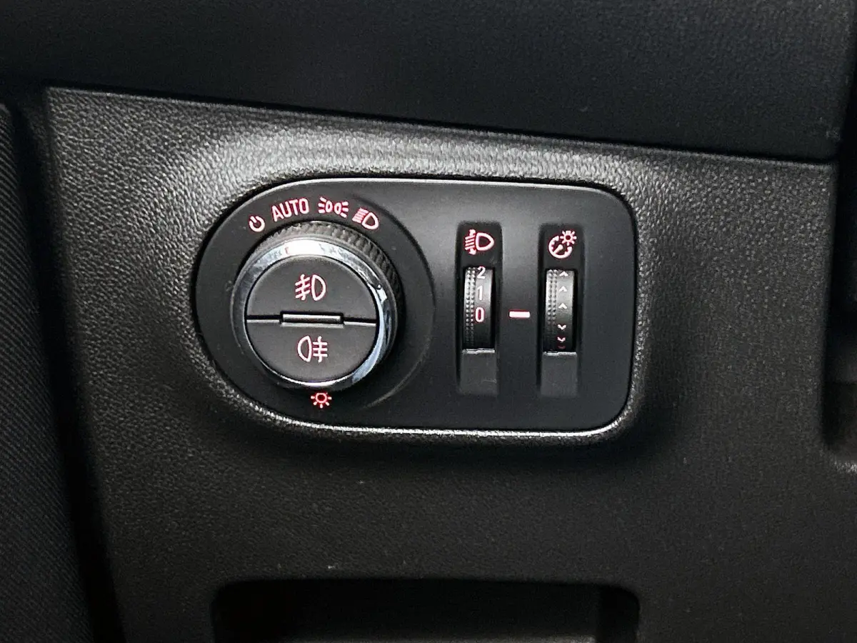 1.0 Turbo Innovation | Parkeersensoren | Applecarplay | Bluetooth | Cruise control |