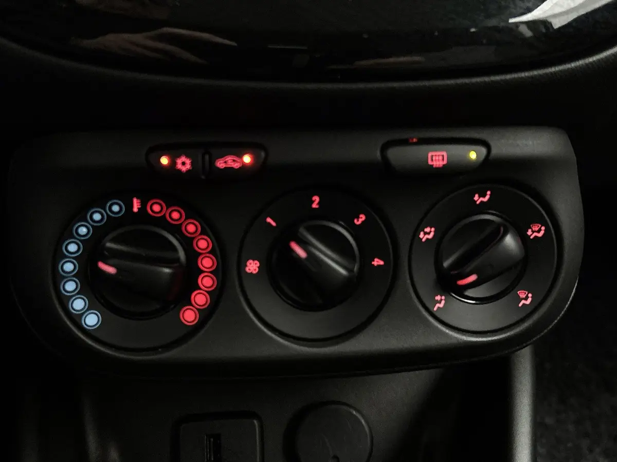 1.0 Turbo Innovation | Parkeersensoren | Applecarplay | Bluetooth | Cruise control |
