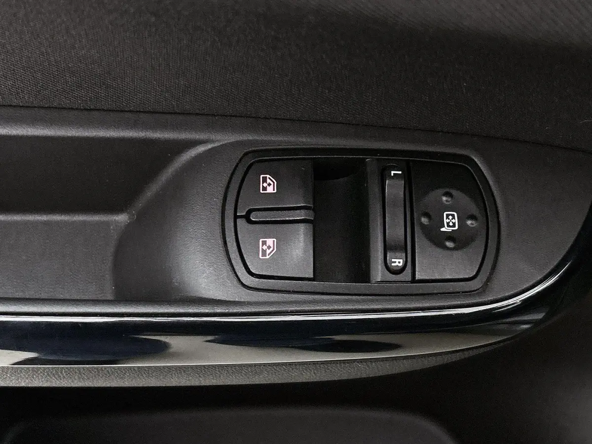 1.0 Turbo Innovation | Parkeersensoren | Applecarplay | Bluetooth | Cruise control |