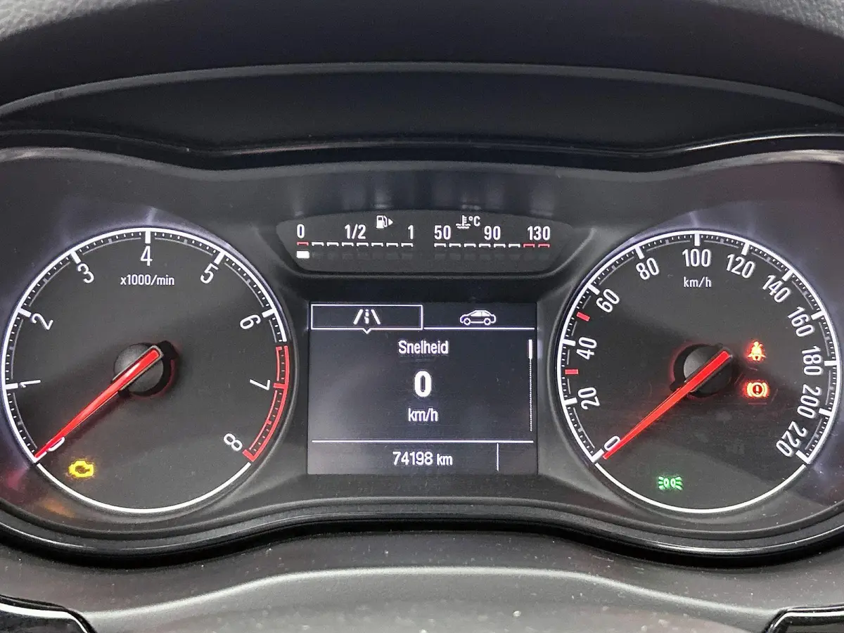 1.0 Turbo Innovation | Parkeersensoren | Applecarplay | Bluetooth | Cruise control |