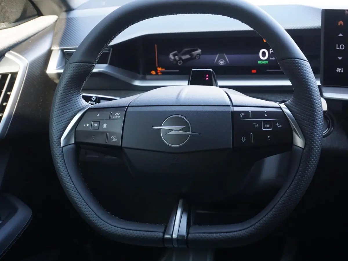 Business Edition 97 kWh | Long Range | WLTP 694 |  Panorama schuifdak | HUD | Premium HiFi | LED Pixel |