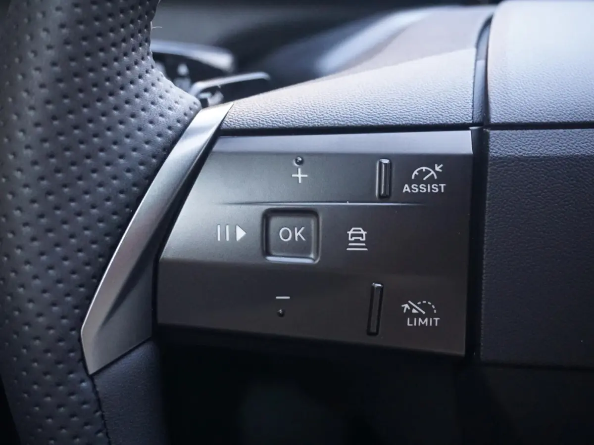 Business Edition 97 kWh | Long Range | WLTP 694 |  Panorama schuifdak | HUD | Premium HiFi | LED Pixel |