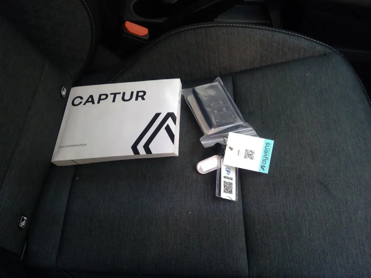 1.0 TCe 90 Evolution Techno | Apple Carplay/Android | Camera | Parkeersensoren | Cruise contr | Led