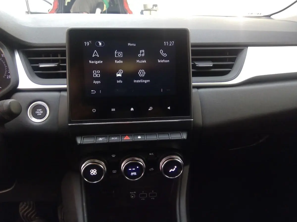 1.0 TCe 90 Evolution Techno | Apple Carplay/Android | Camera | Parkeersensoren | Cruise contr | Led