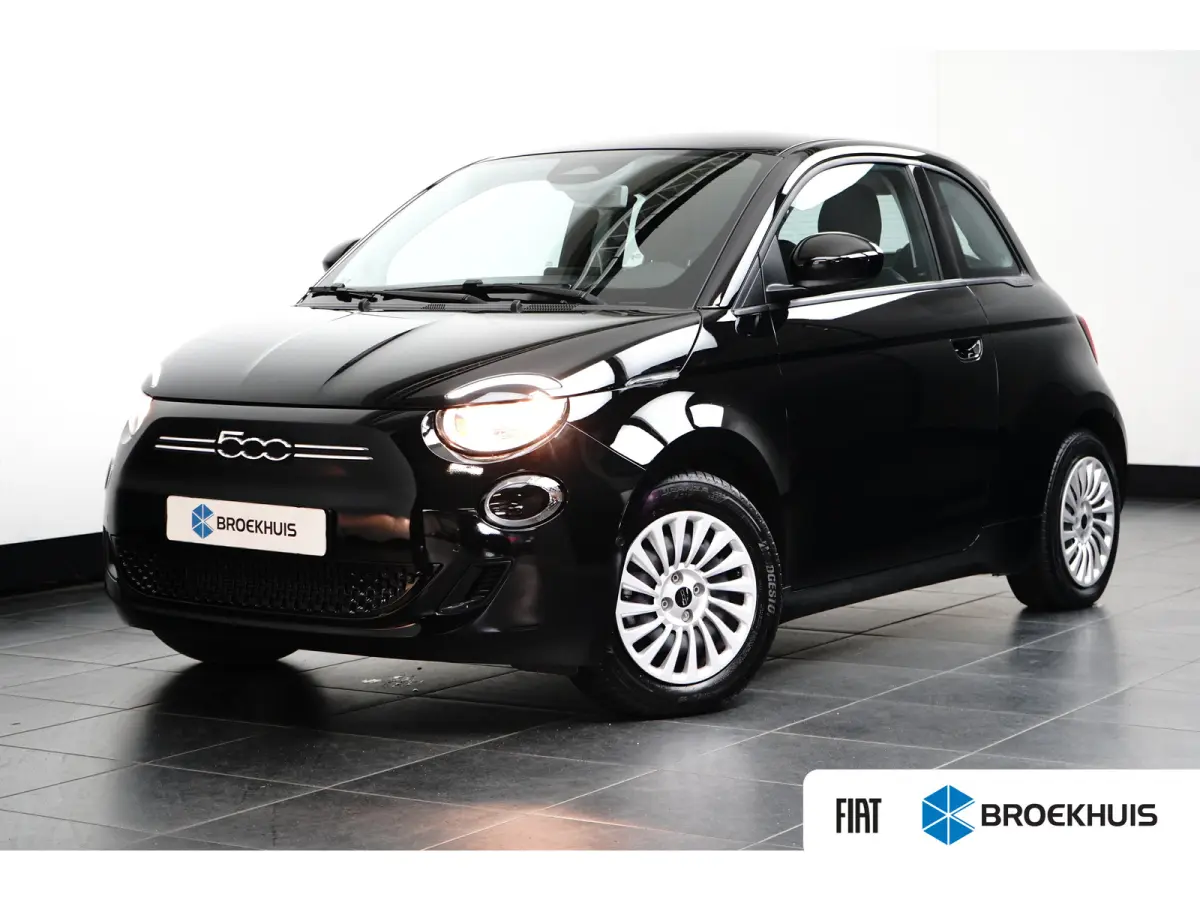 Lim. 3+1 Basis 42 kWh | Achteruitrijcamera | Stoelverw | Parkeersensoren | Apple car Android auto | Cruise contr | Climate contr | DAB | LED | Lane assist