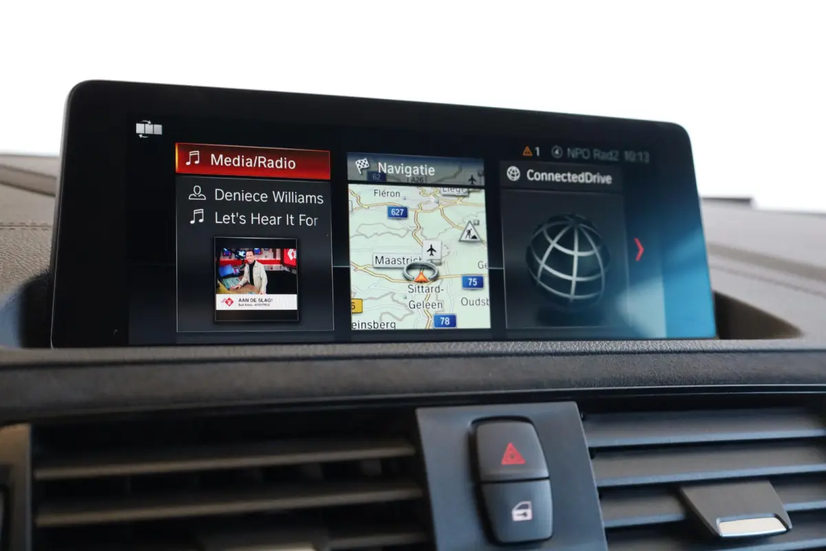 M2 DCT CS | Achteruitrijcamera |  Harman-Kardon | M Driver's Package | Adaptieve LED |