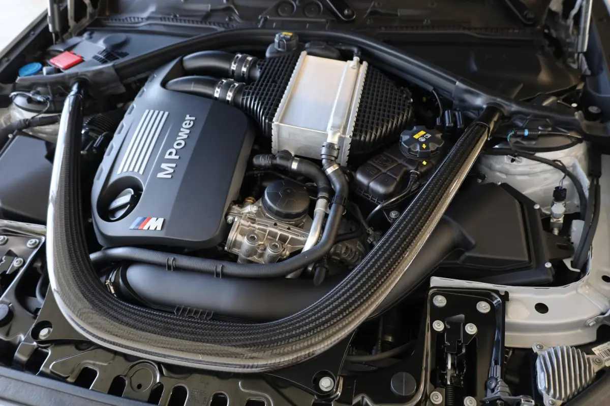 M2 DCT CS | Achteruitrijcamera |  Harman-Kardon | M Driver's Package | Adaptieve LED |