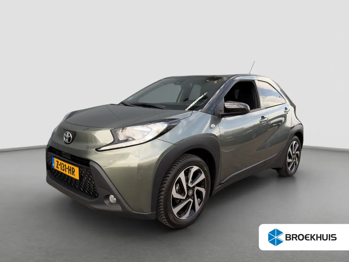 1.0 VVT-i MT Pulse | Trekhaak | Camera | Lichtmetalen velgen | Carplay | Cruise control | Parkeersensoren | Airco