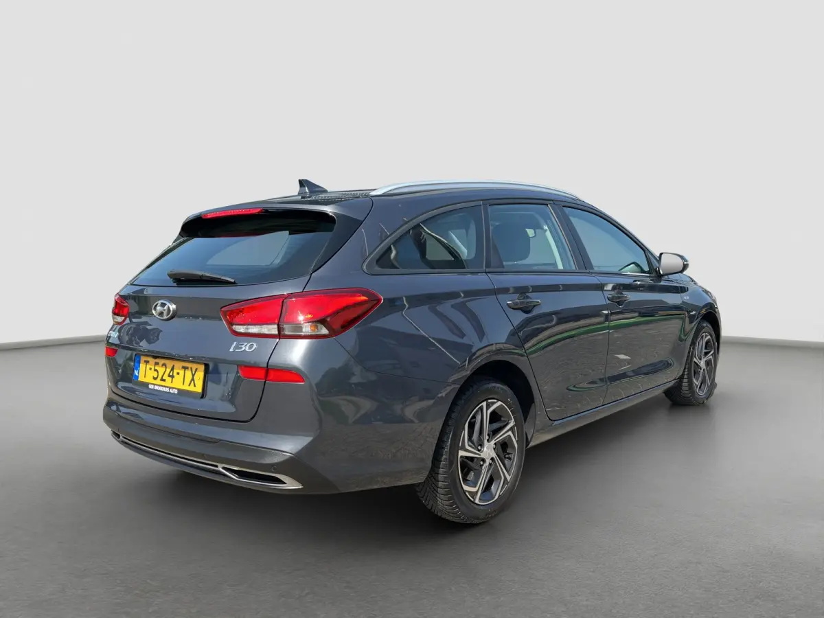 1.0 T-GDi 120pk MHEV Comfort Smart | Camera | Climate controle | Carplay | Cruise controle | Draadloos laden | Keyless entry | LED verlichting | Navigatie | Lichtmetalen velgen | Inklapbare 