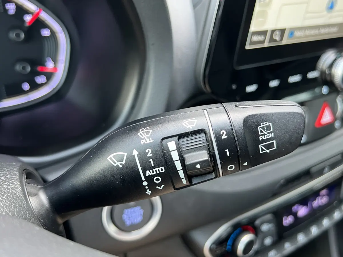 1.0 T-GDi 120pk MHEV Comfort Smart | Camera | Climate controle | Carplay | Cruise controle | Draadloos laden | Keyless entry | LED verlichting | Navigatie | Lichtmetalen velgen | Inklapbare 