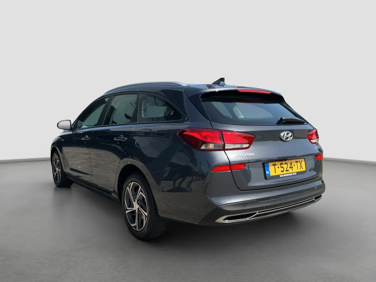 1.0 T-GDi 120pk MHEV Comfort Smart | Camera | Climate controle | Carplay | Cruise controle | Draadloos laden | Keyless entry | LED verlichting | Navigatie | Lichtmetalen velgen | Inklapbare 