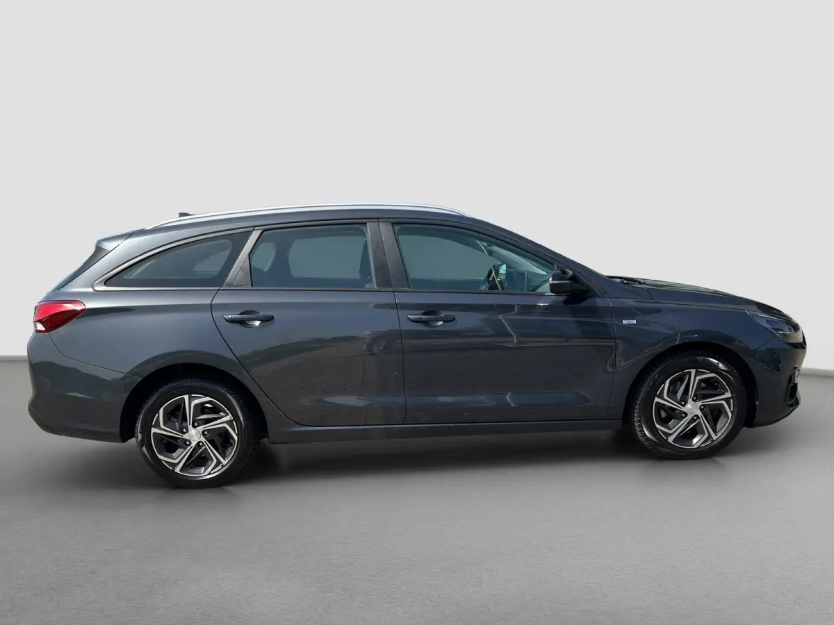 1.0 T-GDi 120pk MHEV Comfort Smart | Camera | Climate controle | Carplay | Cruise controle | Draadloos laden | Keyless entry | LED verlichting | Navigatie | Lichtmetalen velgen | Inklapbare 
