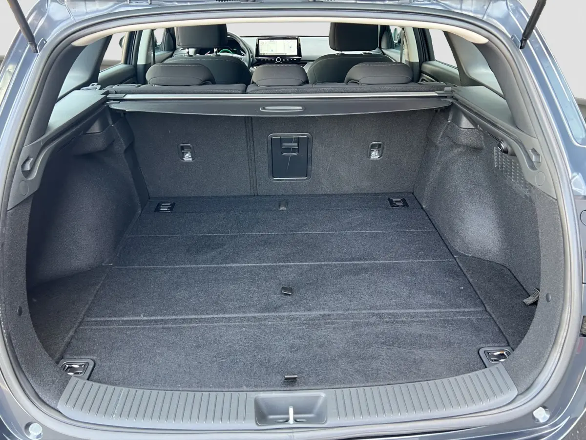 1.0 T-GDi 120pk MHEV Comfort Smart | Camera | Climate controle | Carplay | Cruise controle | Draadloos laden | Keyless entry | LED verlichting | Navigatie | Lichtmetalen velgen | Inklapbare 