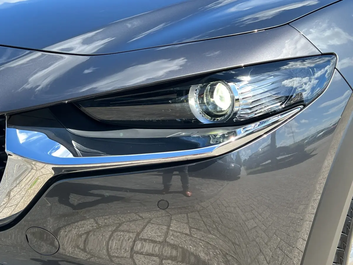 2.0 186pk e-SkyActiv-X M Hybrid Exclusive-line | Camera | Adaptive cruise controle | Carplay | Dodehoek detectie | Climate controle | Draadloos laden | Keyless entry | Parkeersensoren voor e