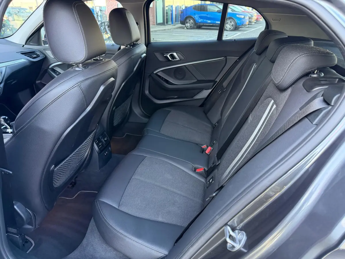 118i Business Edition
