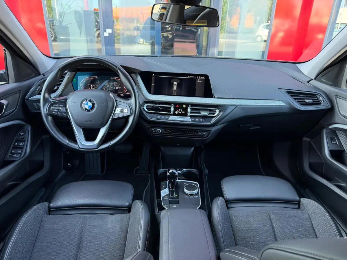 118i Business Edition