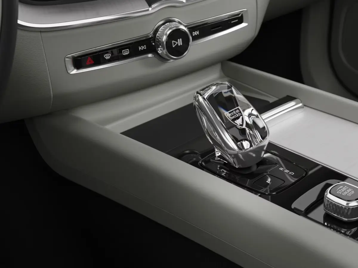 2.0 T8 Plug-in hybrid AWD Ultra Bright Exec. Ed. | Bowers&Wilkins Audio | Comfortstoel(en) | Draadloze telefoonlader