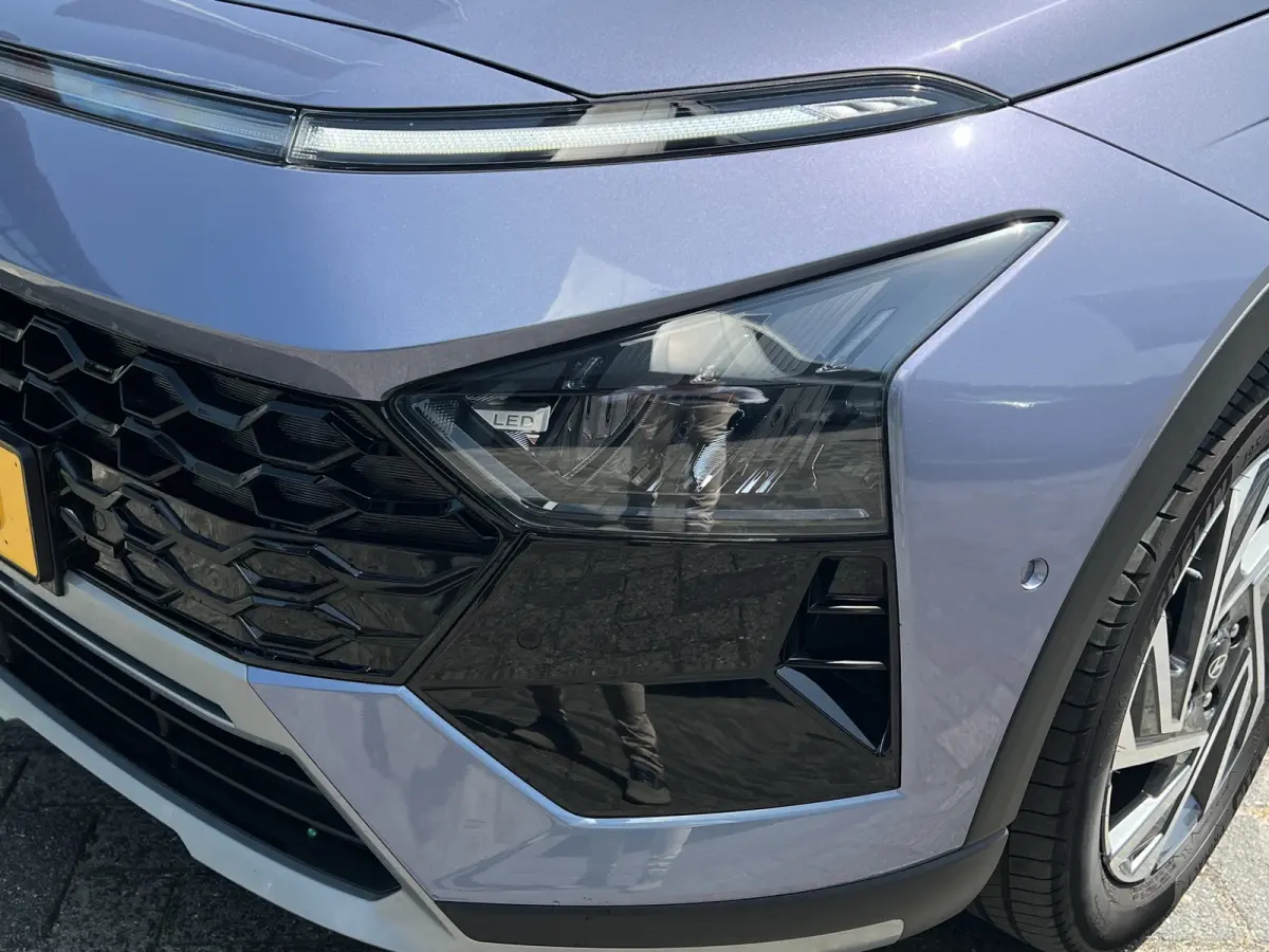 Premium 1.0 T-GDi Automaat | Camera | Climate controle | Carplay | Stoelverwarming | Digitaal cockpit | Stuurverwarming | Privacy Glass | Dodehoekdetectie