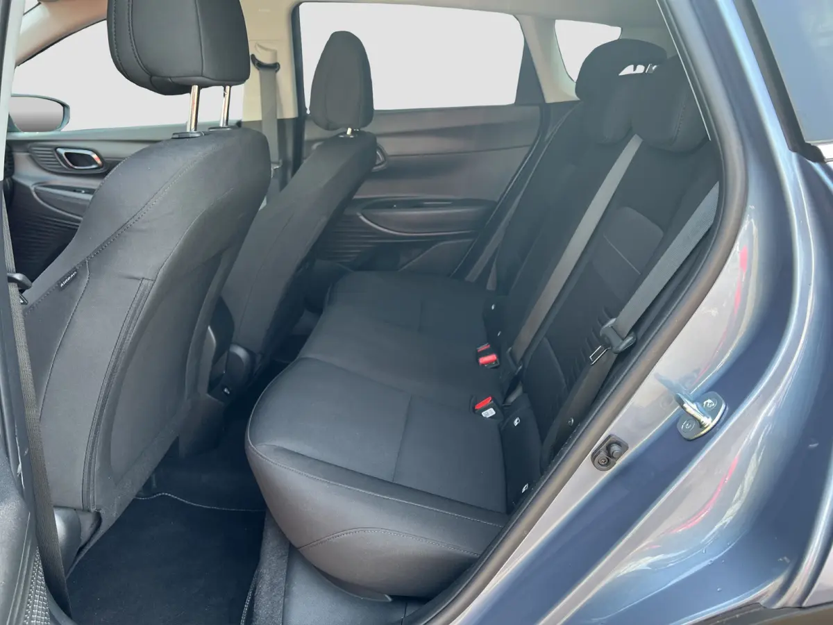 Premium 1.0 T-GDi Automaat | Camera | Climate controle | Carplay | Stoelverwarming | Digitaal cockpit | Stuurverwarming | Privacy Glass | Dodehoekdetectie