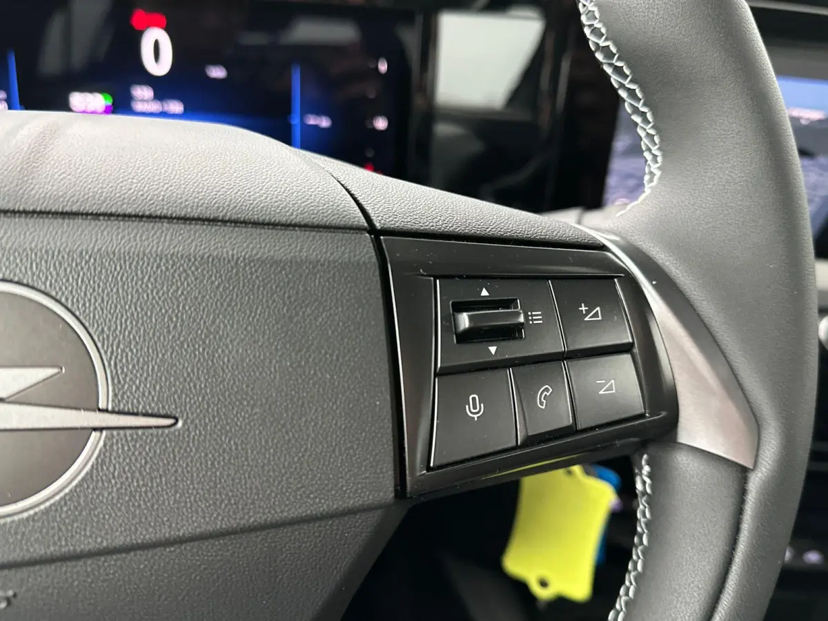 1.2 Turbo Edition | Adaptive Cruise Control | Stuur&Stoel Verwarming | Navigatie | Apple Carplay&Android Auto |