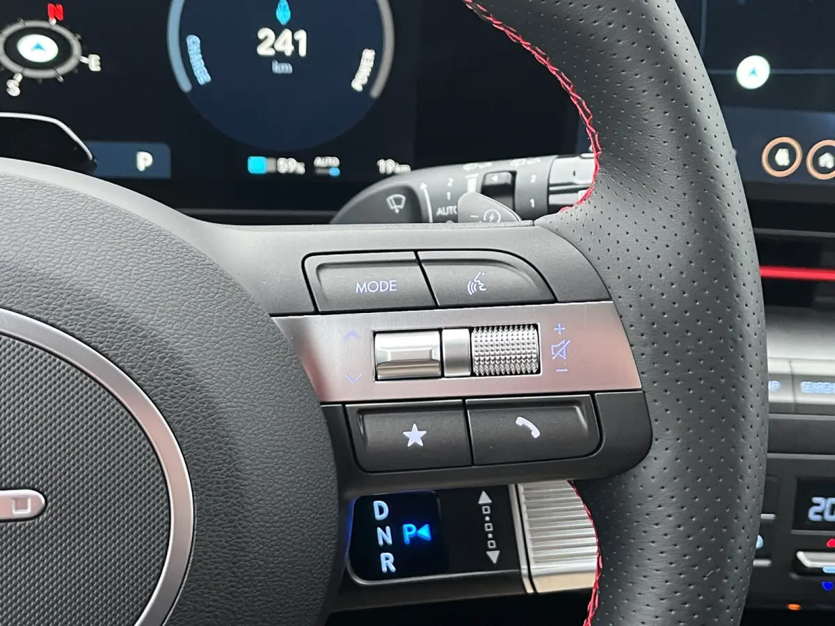 N-Line 65.4 kWh 217pk SOH 100% | Premium audio | 360 camera | Bestuurdersstoel met geheugen | Adaptive cruise control | Dodehoek detectie | Full LED koplampen | Stoelverwarming | Stoelventil