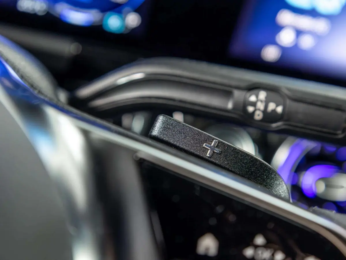 250+ Luxury Line 71 kWh