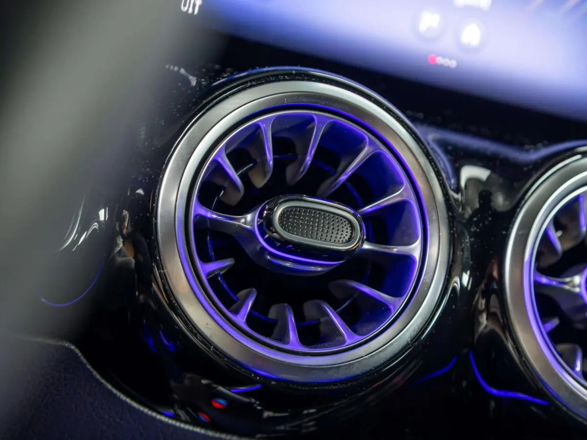 250+ Luxury Line 71 kWh
