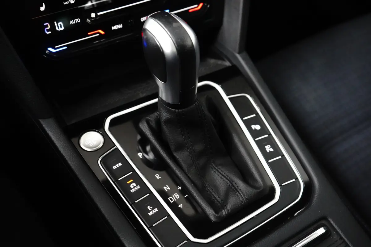 1.4 TSI 218 pk PHEV GTE Business 6-DSG | Wegklapbare Trekhaak | Panoramadak | Rondomzicht Camera |