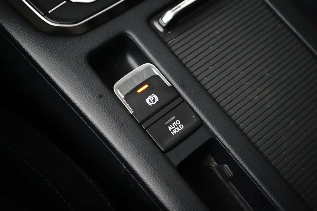 1.4 TSI 218 pk PHEV GTE Business 6-DSG | Wegklapbare Trekhaak | Panoramadak | Rondomzicht Camera |