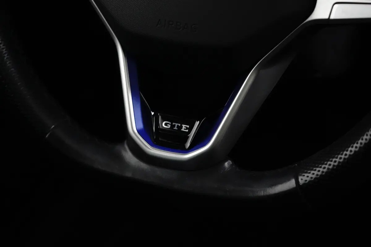 1.4 TSI 218 pk PHEV GTE Business 6-DSG | Wegklapbare Trekhaak | Panoramadak | Rondomzicht Camera |