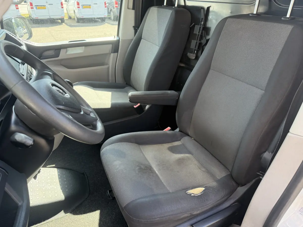 2.0 TDI L1H1 Highline | Airco | Nieuwe Motor bij 240.000 | Inrichting | APK 03/27