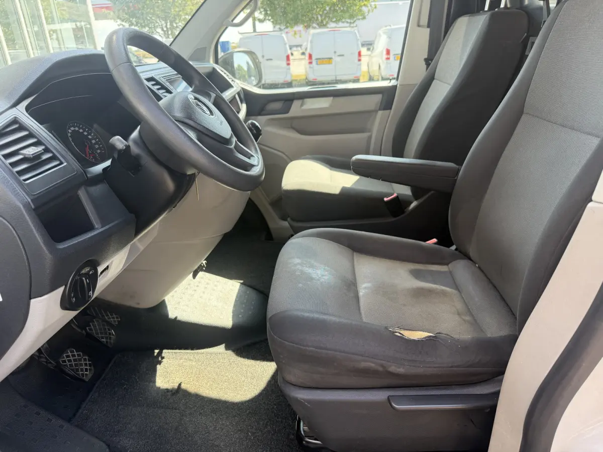 2.0 TDI L1H1 Highline | Airco | Nieuwe Motor bij 240.000 | Inrichting | APK 03/27