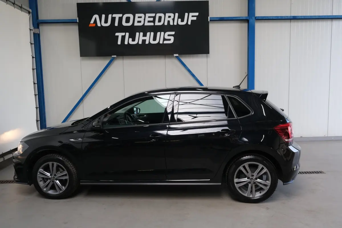 1.0 TSI R-Line Edition - N.A.P. Airco, Cruise, Navi, Carplay, Camera.