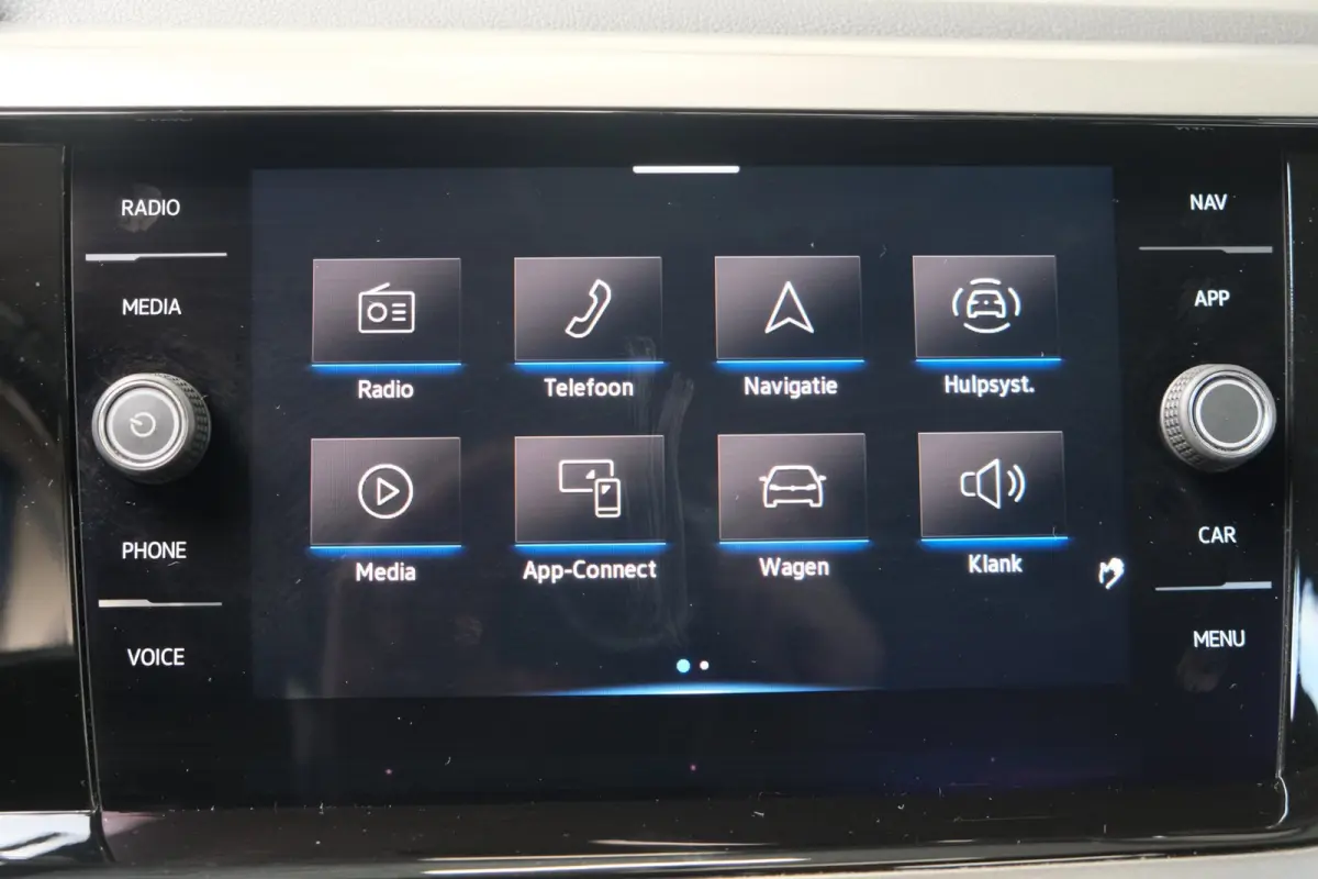 1.0 TSI R-Line Edition - N.A.P. Airco, Cruise, Navi, Carplay, Camera.