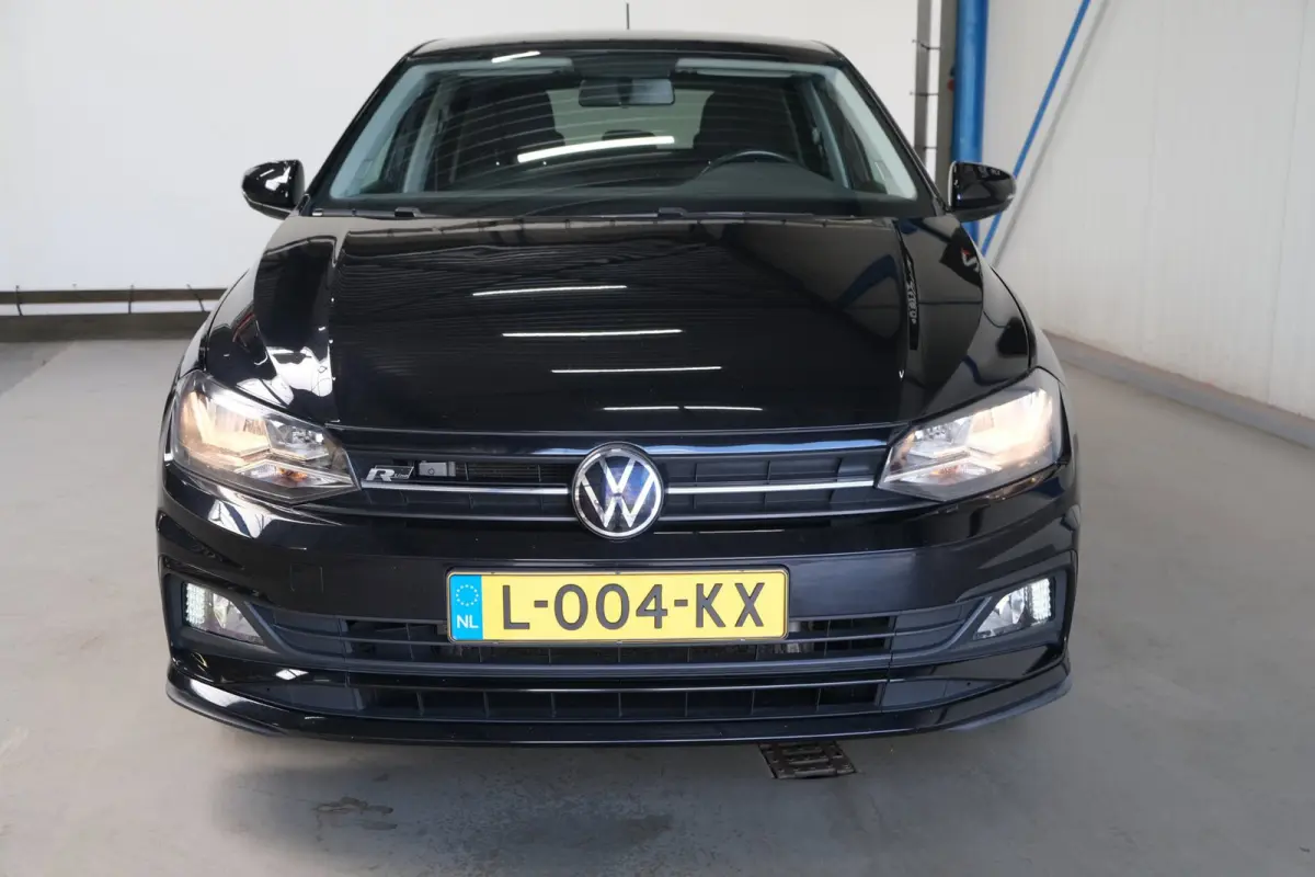 1.0 TSI R-Line Edition - N.A.P. Airco, Cruise, Navi, Carplay, Camera.