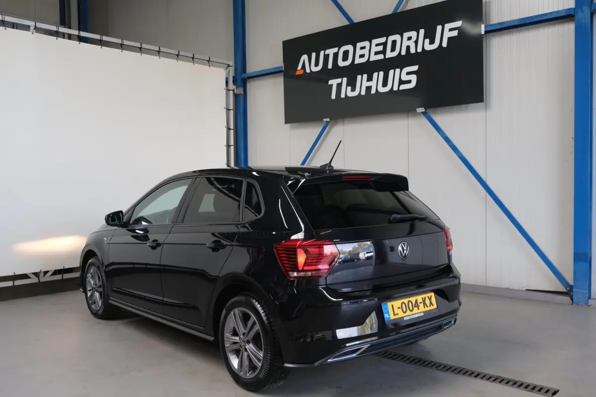 1.0 TSI R-Line Edition - N.A.P. Airco, Cruise, Navi, Carplay, Camera.