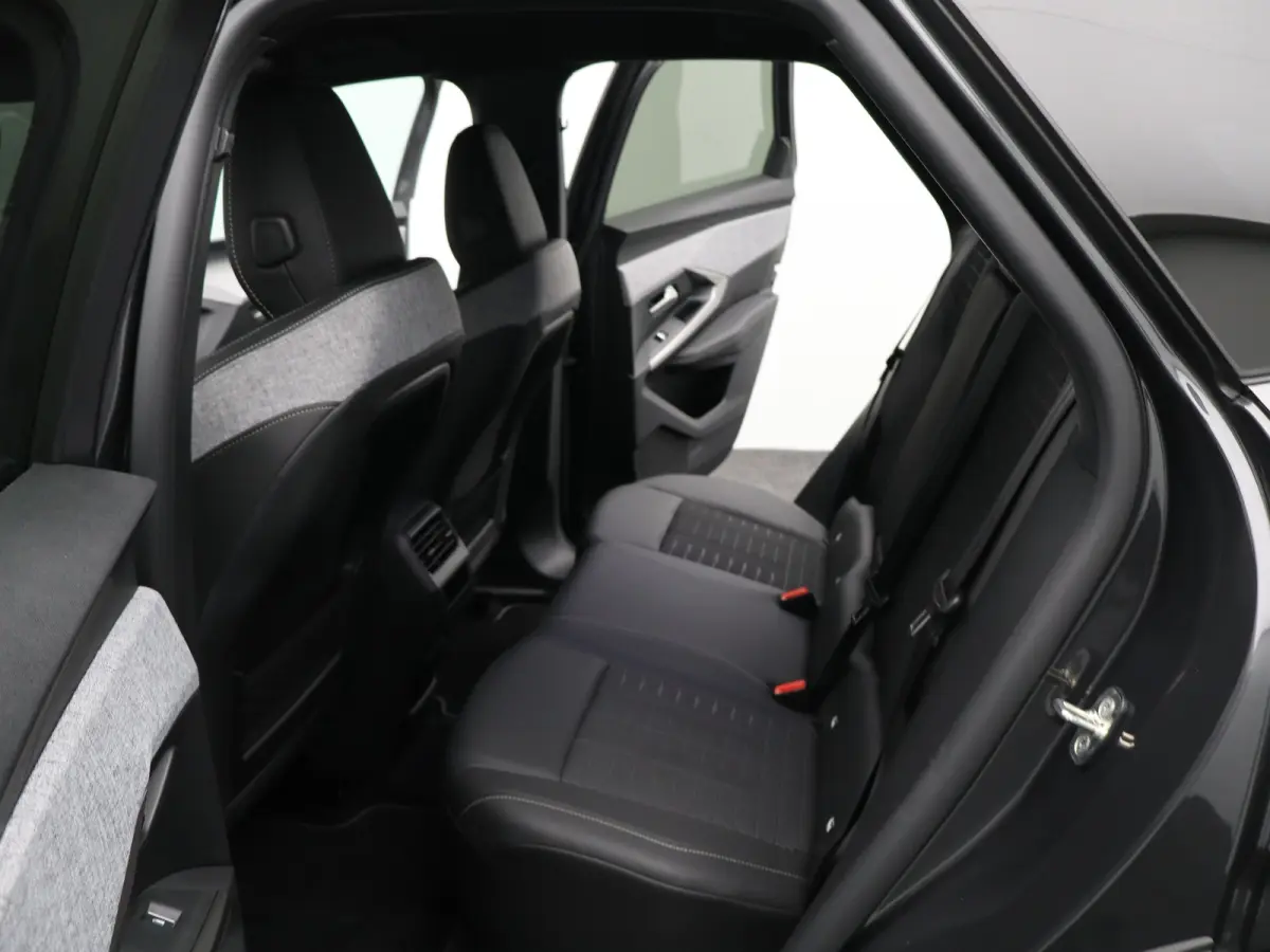 1.6 plug-in Hybrid 195 GT 8 Jaar Garantie | 360* Graden Camera | Parkeersensoren Voor en Achter | Dodehoekbewaking | Stoelverwarming | Keyless | 19" Lichtmetalen Velgen | Adaptieve Cruise Co