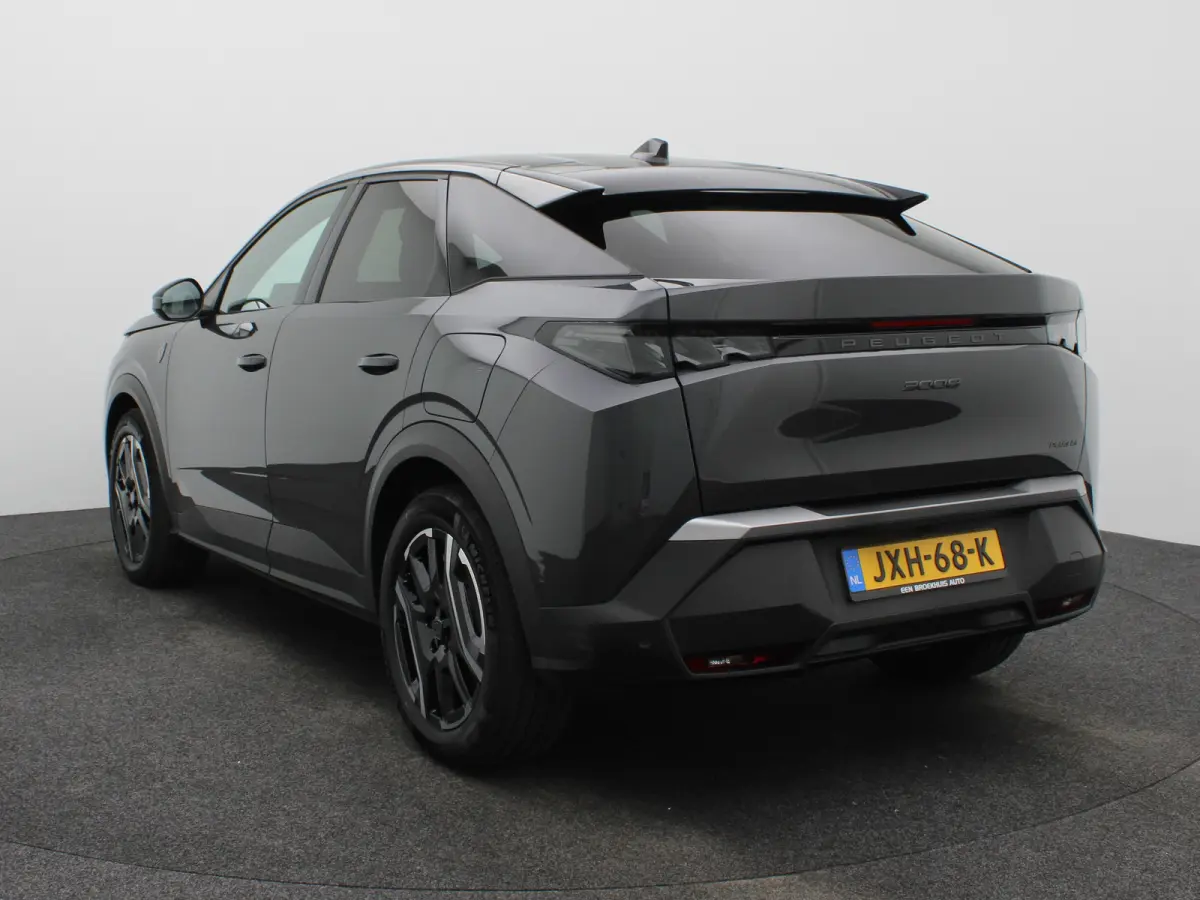 1.6 plug-in Hybrid 195 GT 8 Jaar Garantie | 360* Graden Camera | Parkeersensoren Voor en Achter | Dodehoekbewaking | Stoelverwarming | Keyless | 19" Lichtmetalen Velgen | Adaptieve Cruise Co
